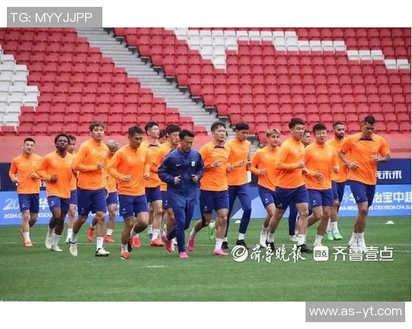 石柯因伤缺席上海海港比赛球队面临人员短缺挑战 石柯因伤缺席上海海港比赛球队面临人员短缺挑战