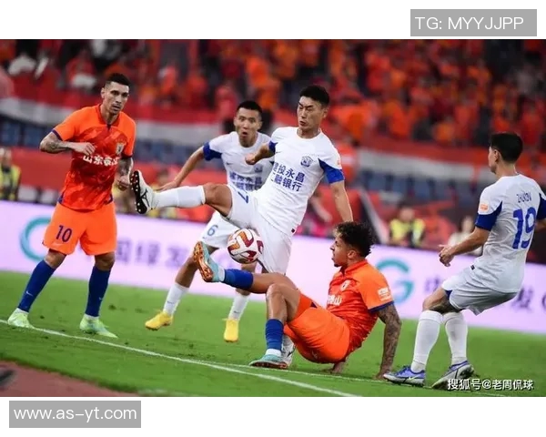 亚冠精英联赛精彩瞬间头球泽卡助力球队逆转胜利